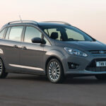 El Ford Grand C-Max está entre los 7 mejores coches de 7 plazas para familias numerosas