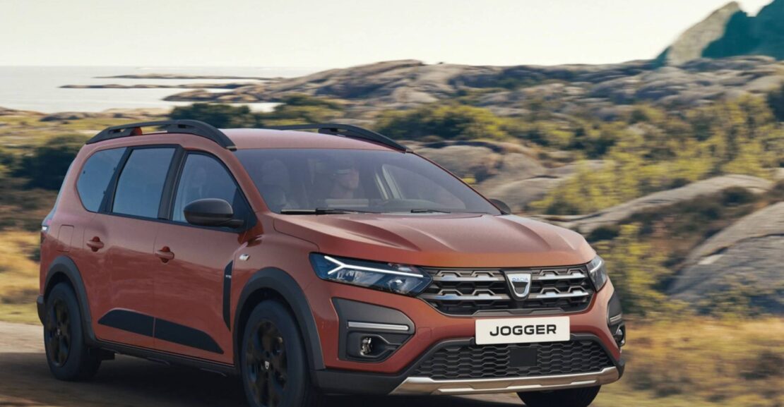 Dacia Jogger en las montañas