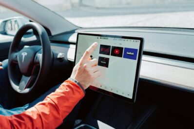 Pantalla central del Tesla Model 3