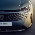 Peugeot e5008 de color gris