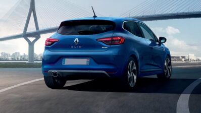 Nuevo Renault Clio azul 2024