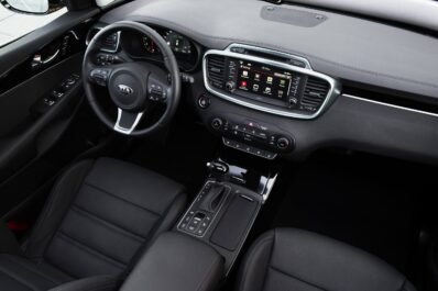 Kia Sorento - Interior 20